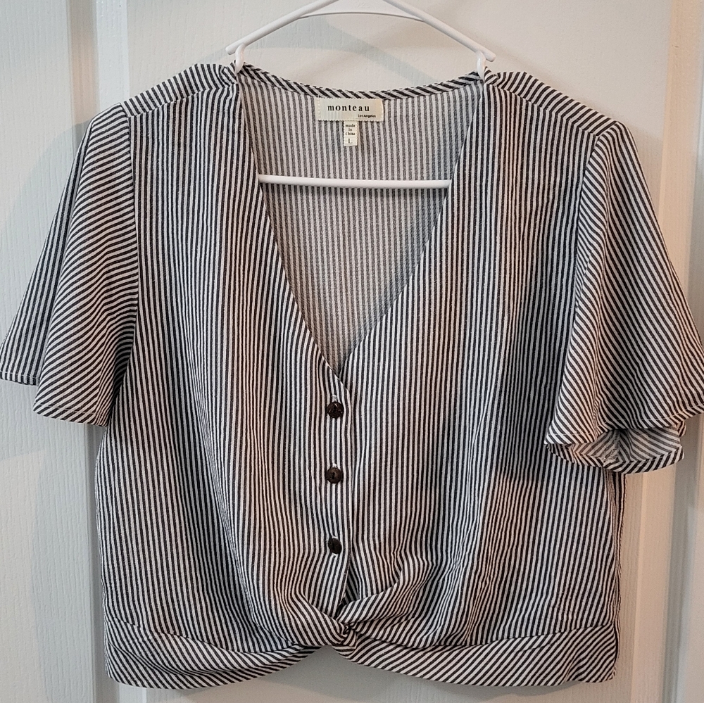 Monteau Boutique Navy Blue and White Striped Button Up Crop Top Sz L
